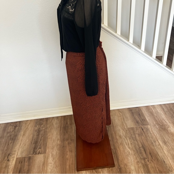 MinkPink animal print maxi shirt with slits at side hem, great condition large - Picture 2 of 9